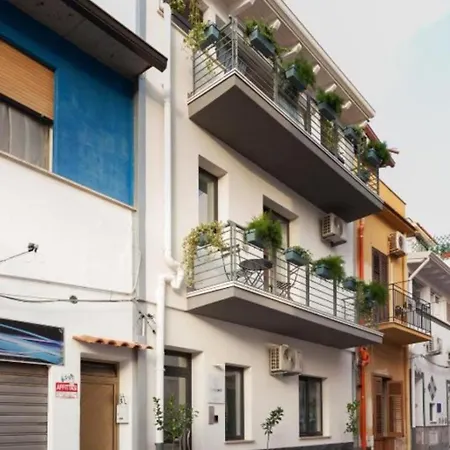 House Monalisa Apartment *
